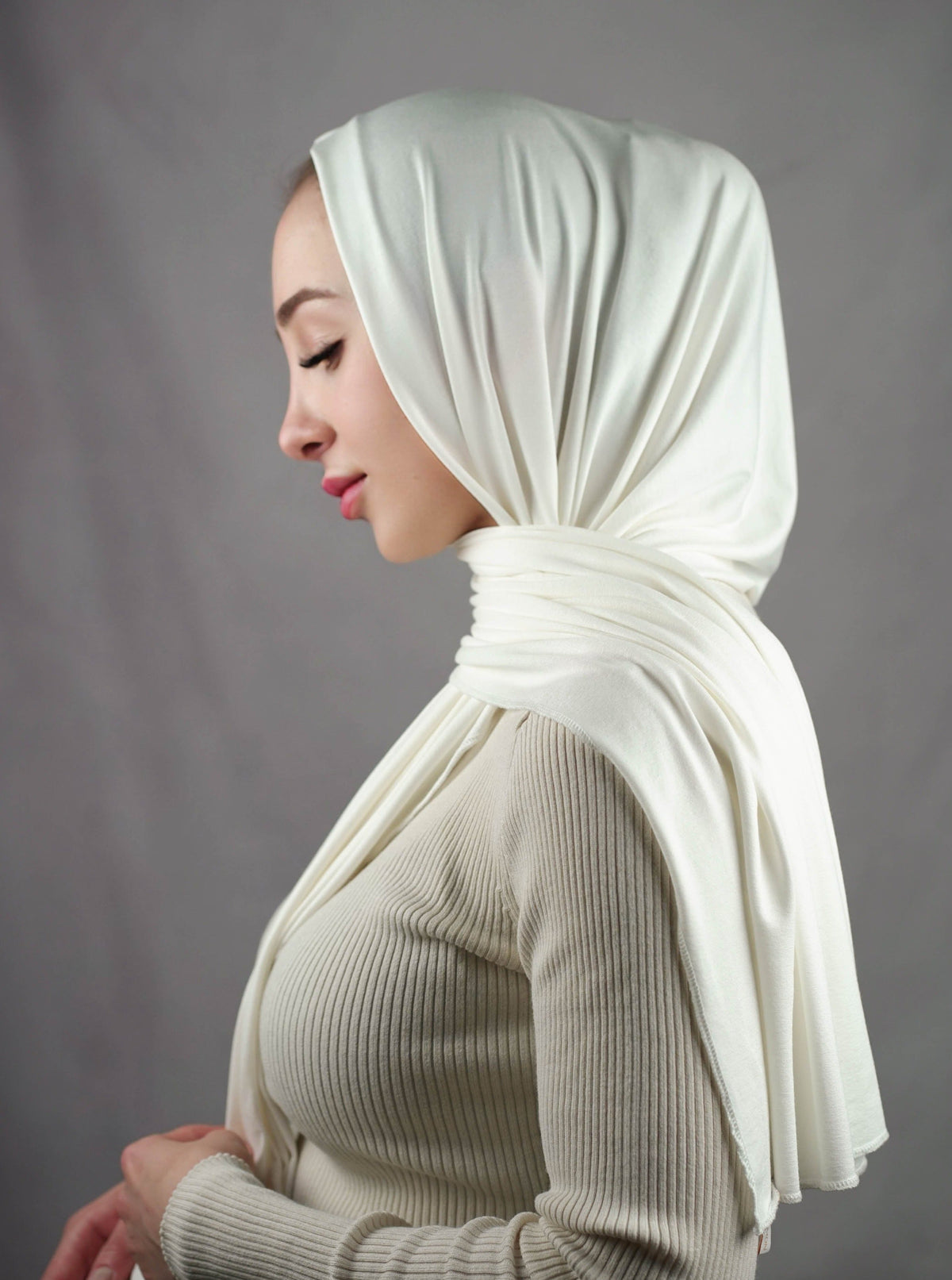 Ultra-soft Jersey Hijab - warmwhite